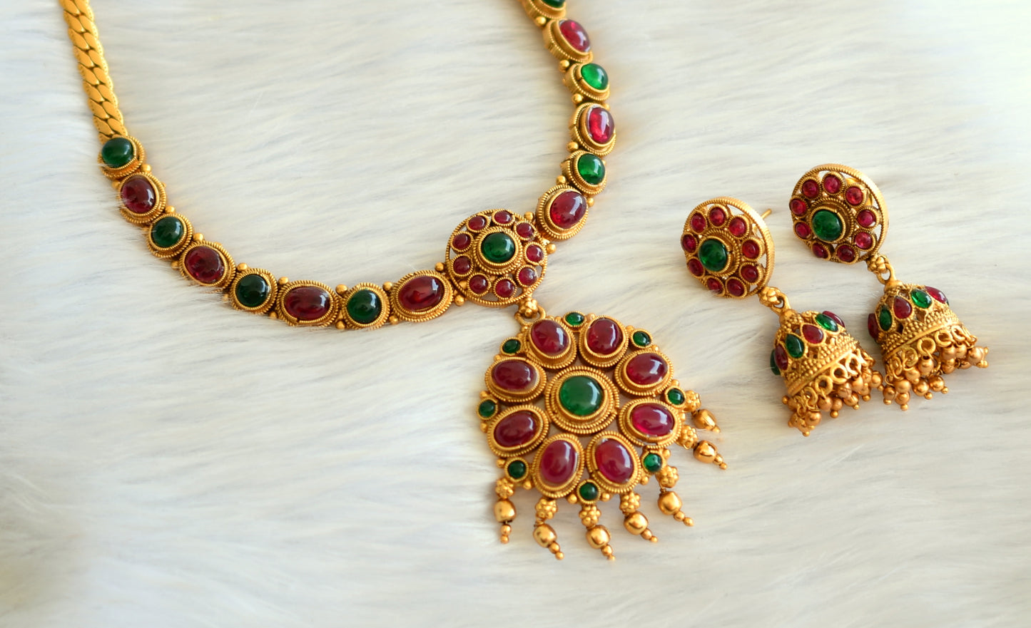 Matte finish ruby-green necklace set dj-28975