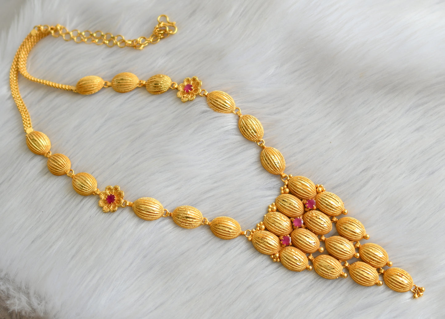 Matte gold tone pink stone Kerala style haar set dj-41048