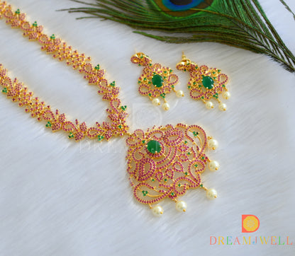 Gold tone semi precious ruby-emerald short haar set dj-11456