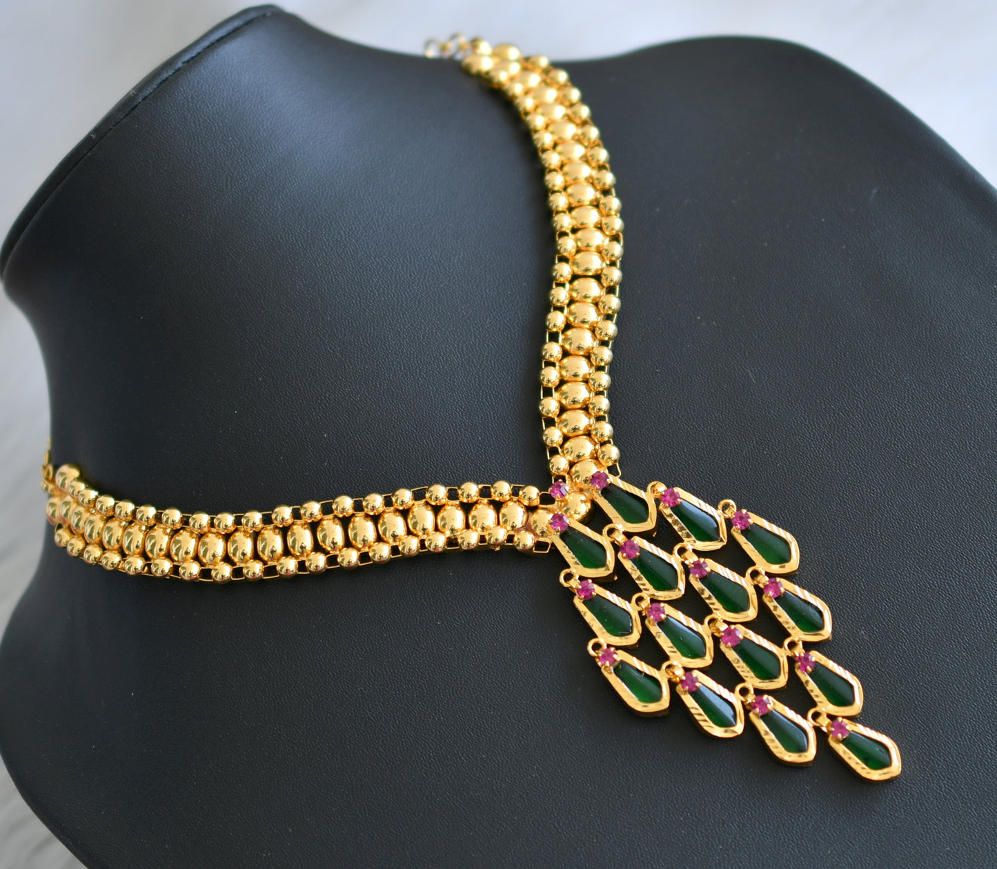 Gold tone pink stone green nagapadam Kerala style necklace dj-41058