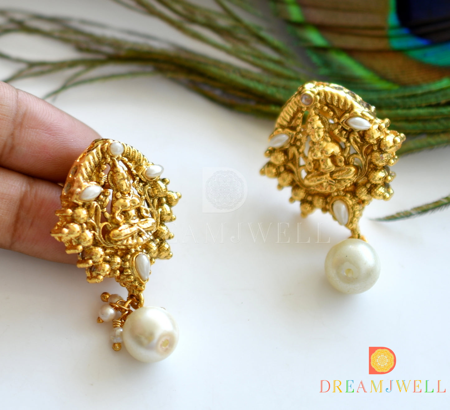 Antique gold tone Pearl Lakshmi Mugappu Multilayer Necklace Set dj-12834