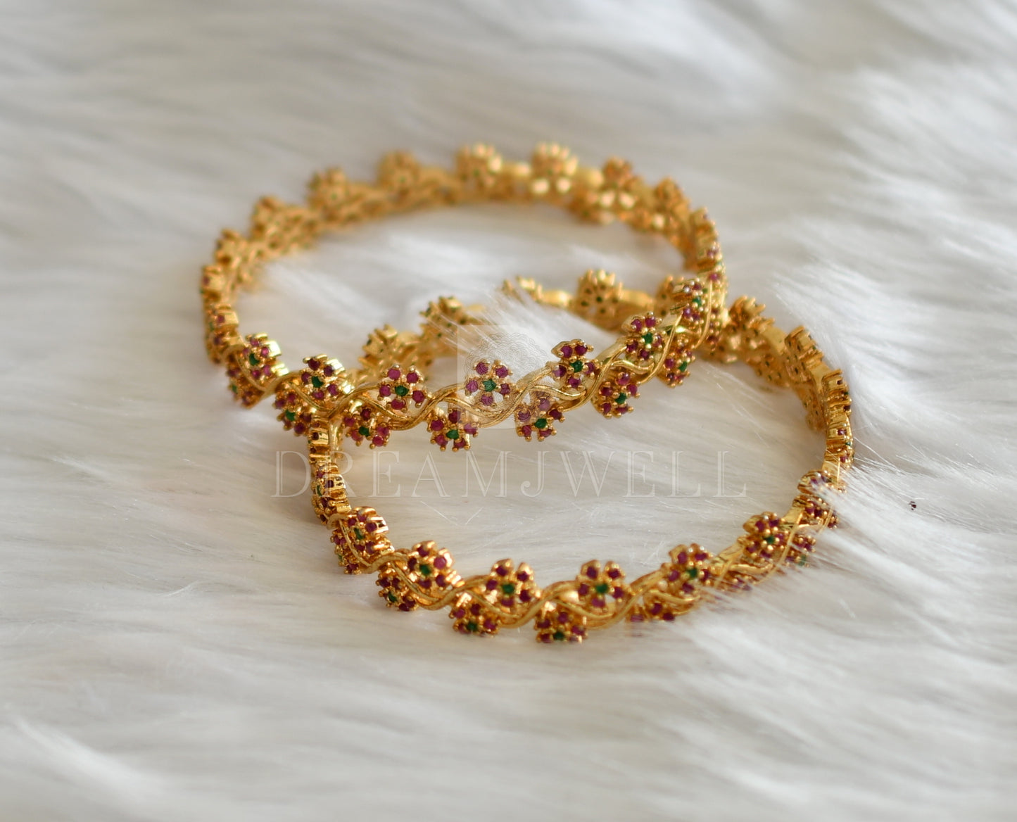 Gold tone ruby-emerald nakshatra bangles(2.8) dj-10163