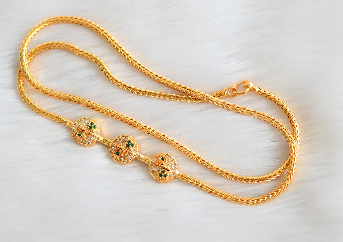 Gold tone white-green round mugappu chain dj-40139