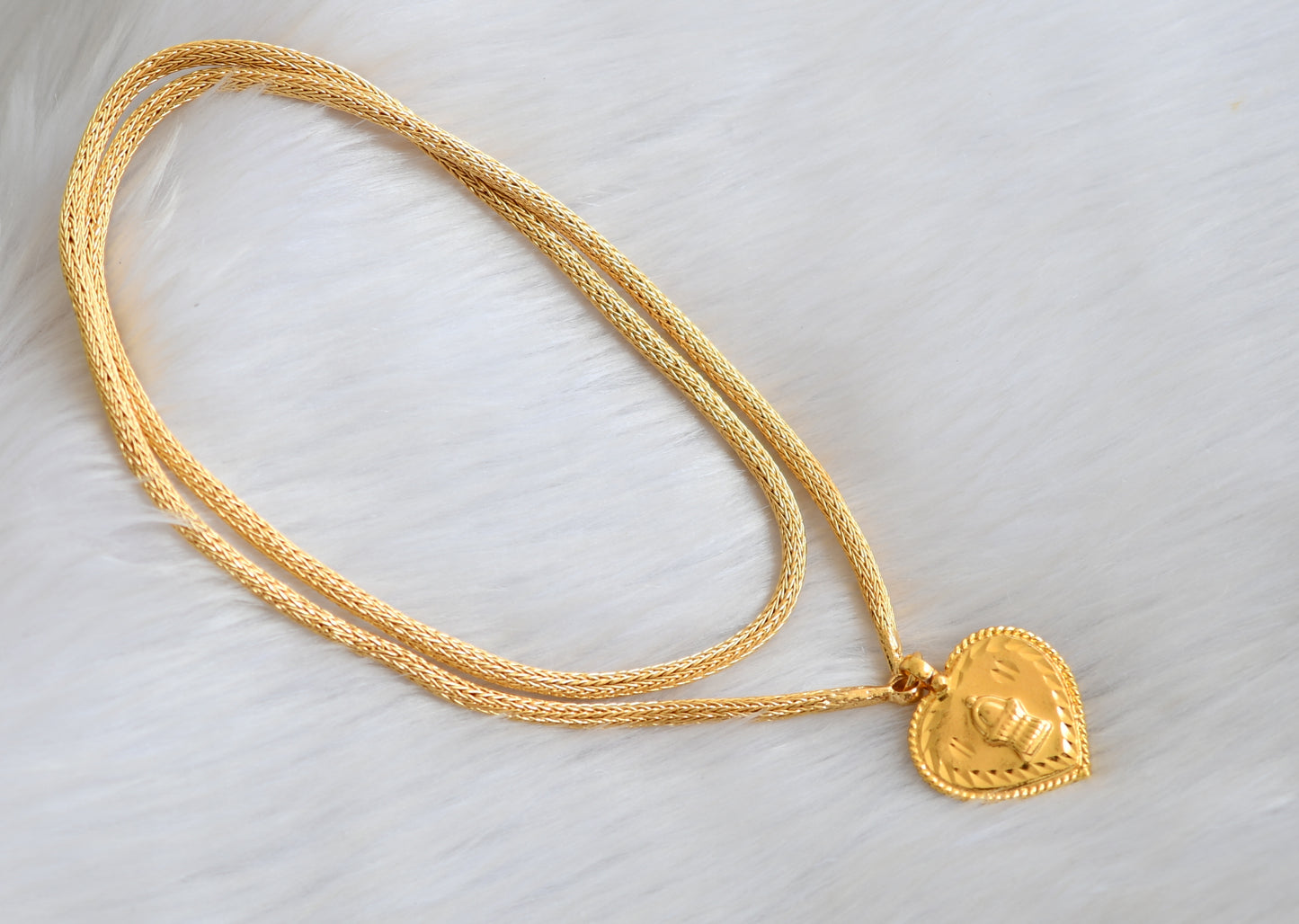 Gold tone Shiva heart pendant with chain dj-40241