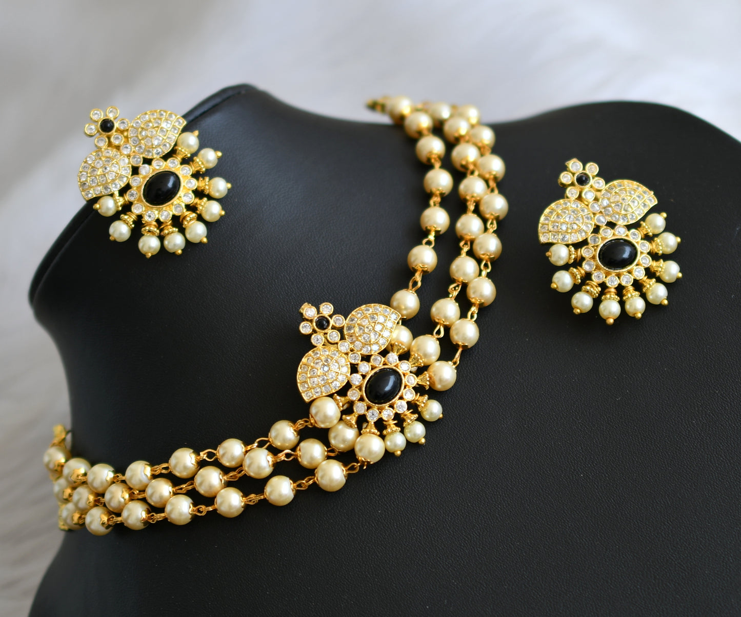 Gold tone mango white-black stone pearl choker necklace set dj-41134