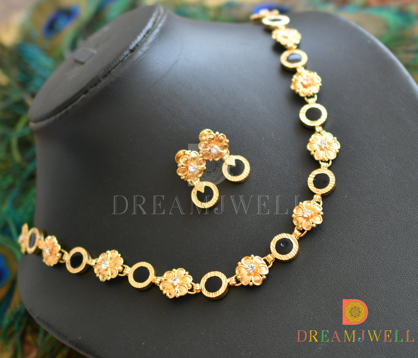 Gold tone Kerala style round flower designer necklace set