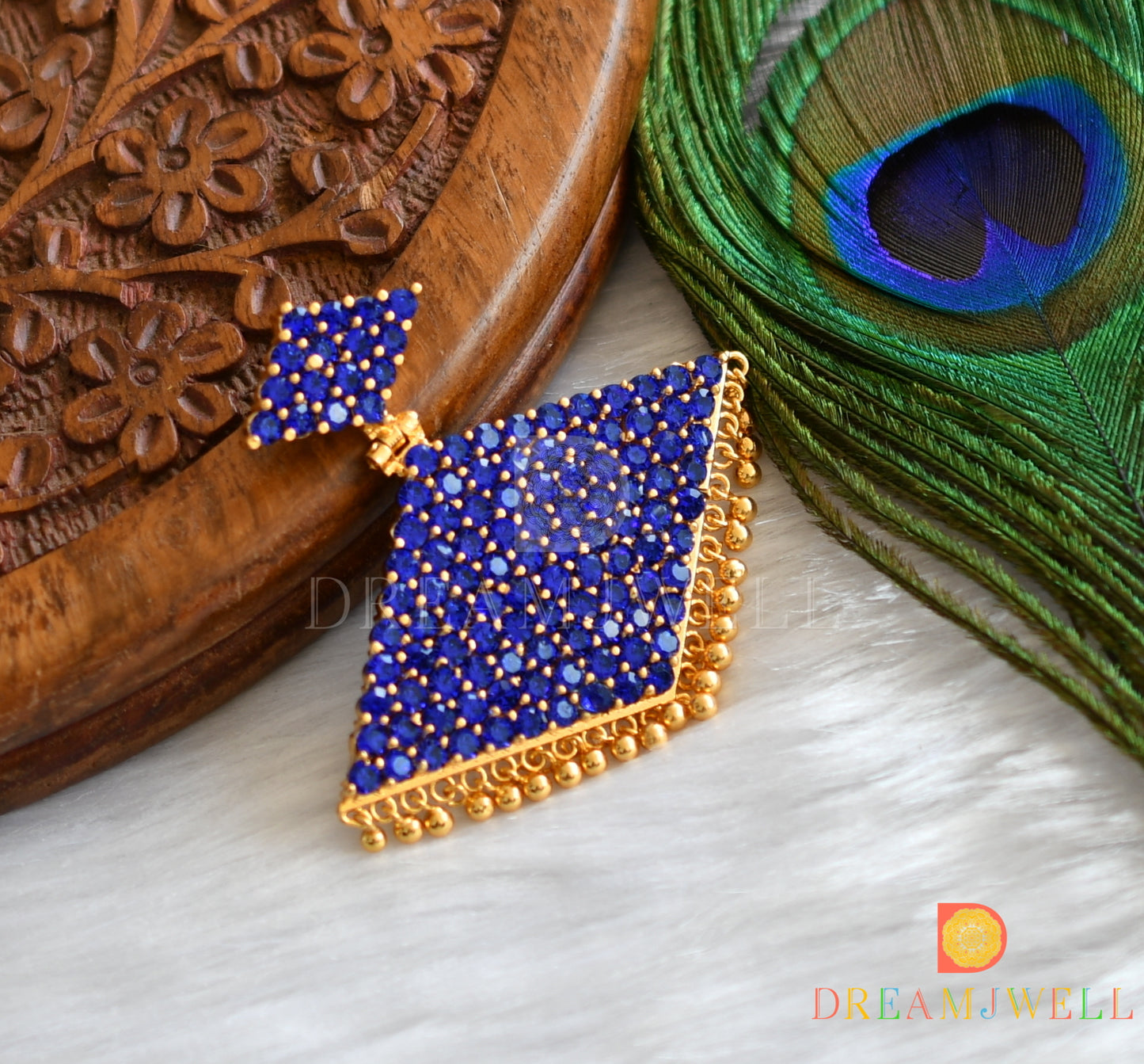 Gold tone kerala style blue pathakkam dj-37904