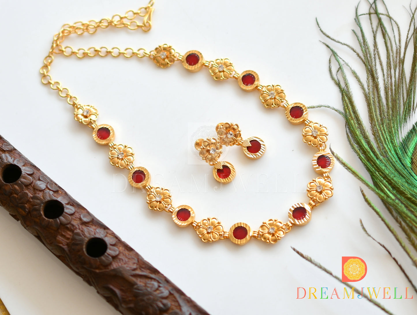 Gold tone Kerala style round flower designer necklace set