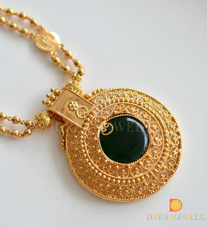 Gold tone green round pendant with coin chain dj-37164