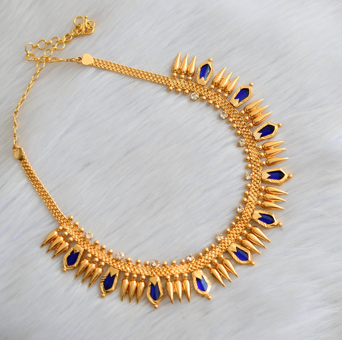 Gold tone blue nagapadam Kerala style mulla mottu necklace set dj-41159