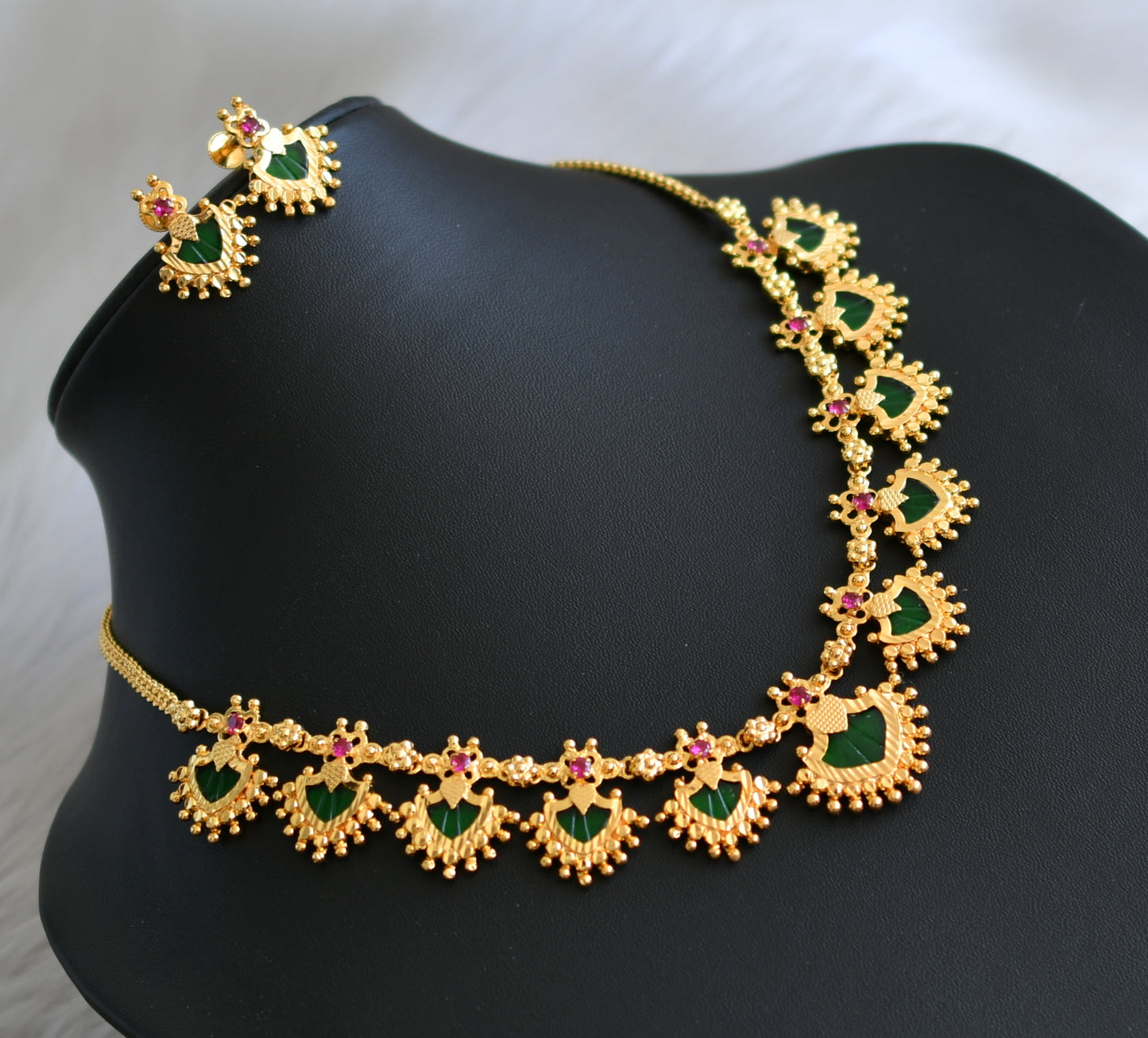 Gold tone pink stone green palakka Kerala style necklace set dj-41164