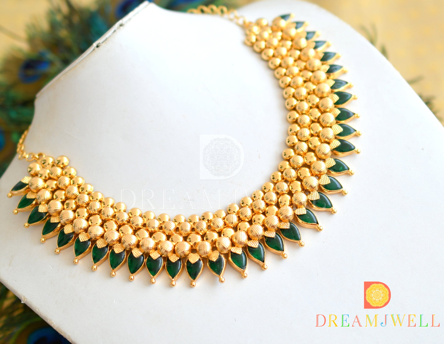 Gold replica Gopi shape green Kerala style necklace dj-36397