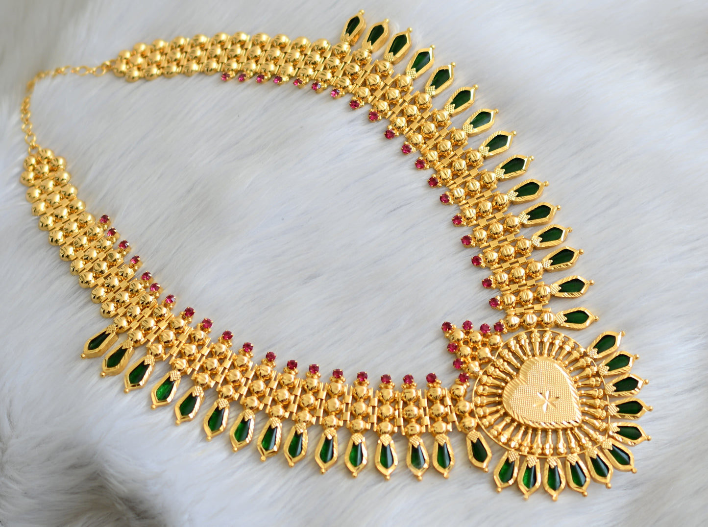 Gold tone pink stone green nagapadam Kerala style Haar dj-41145