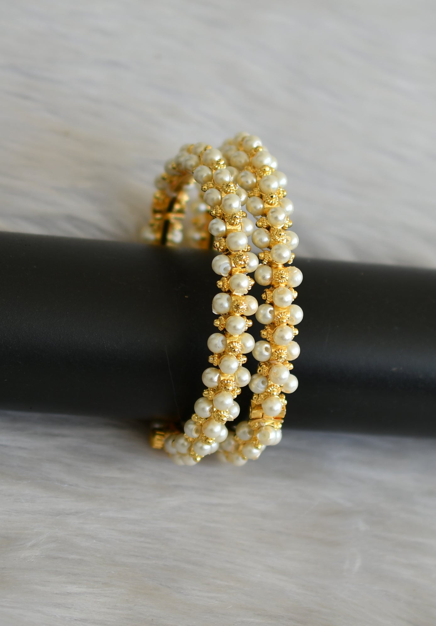 Gold tone pearl beaded screw bangles(2.4) dj-41129