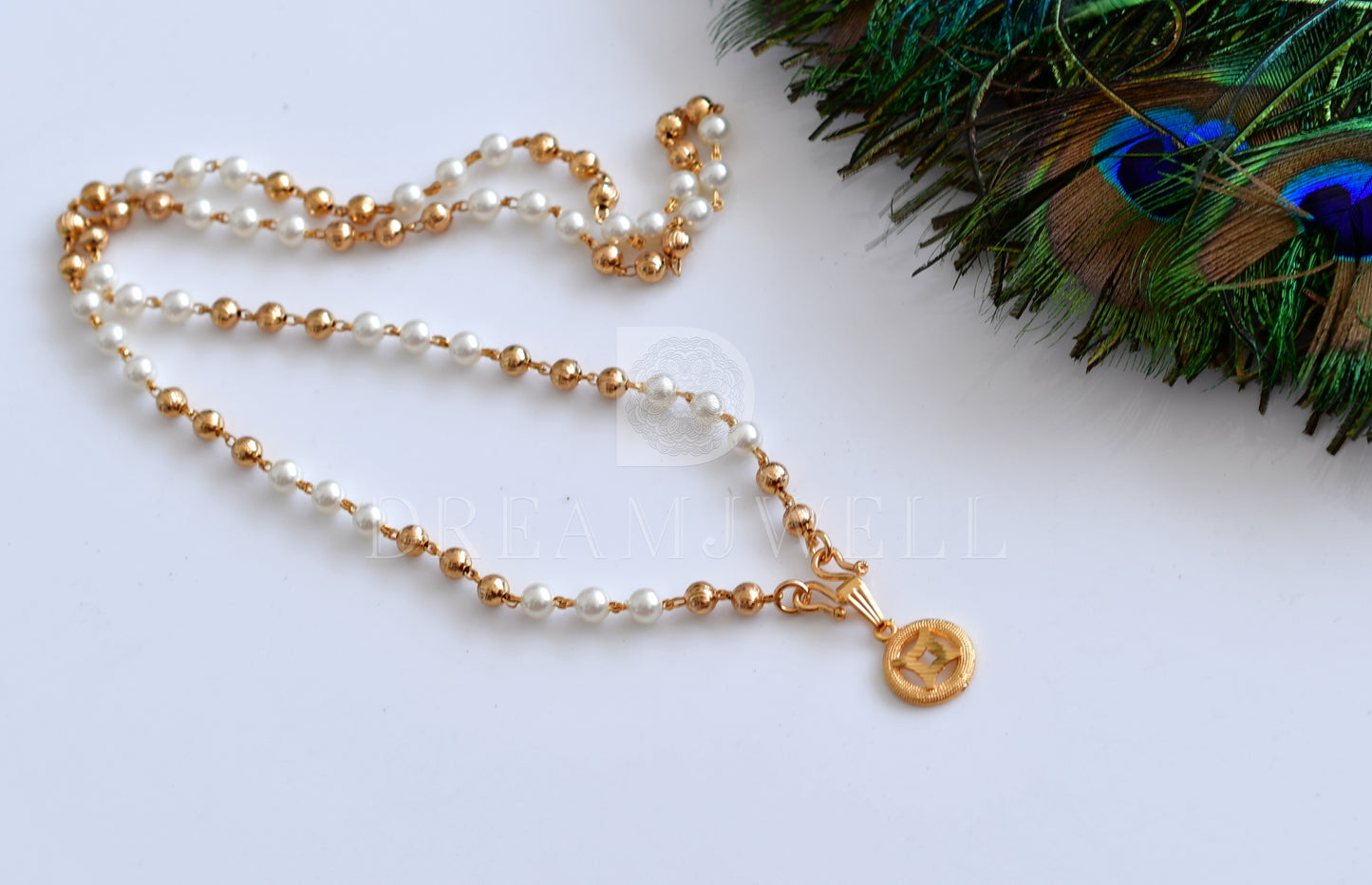 Gold tone pearl beads pendant with chain dj-35661