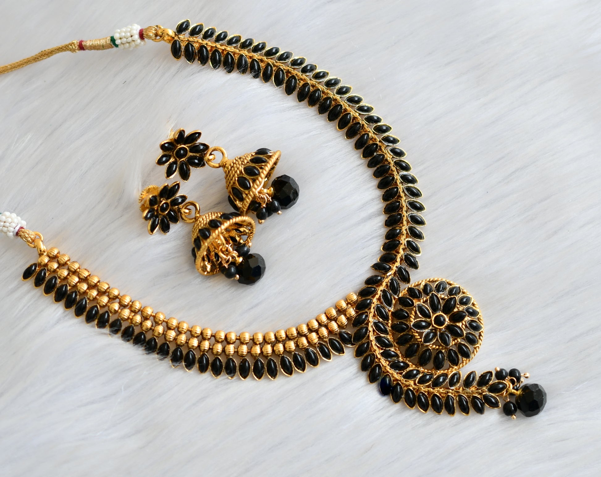 Latest Black Beads Mangalsutra Handmade Buy Online – Gehna Shop