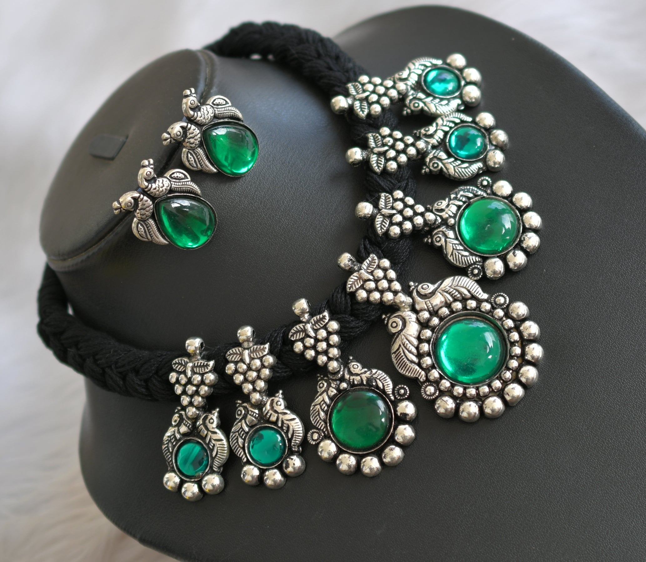 Green Beaded Necklace With Studded Kundan 399JW31
