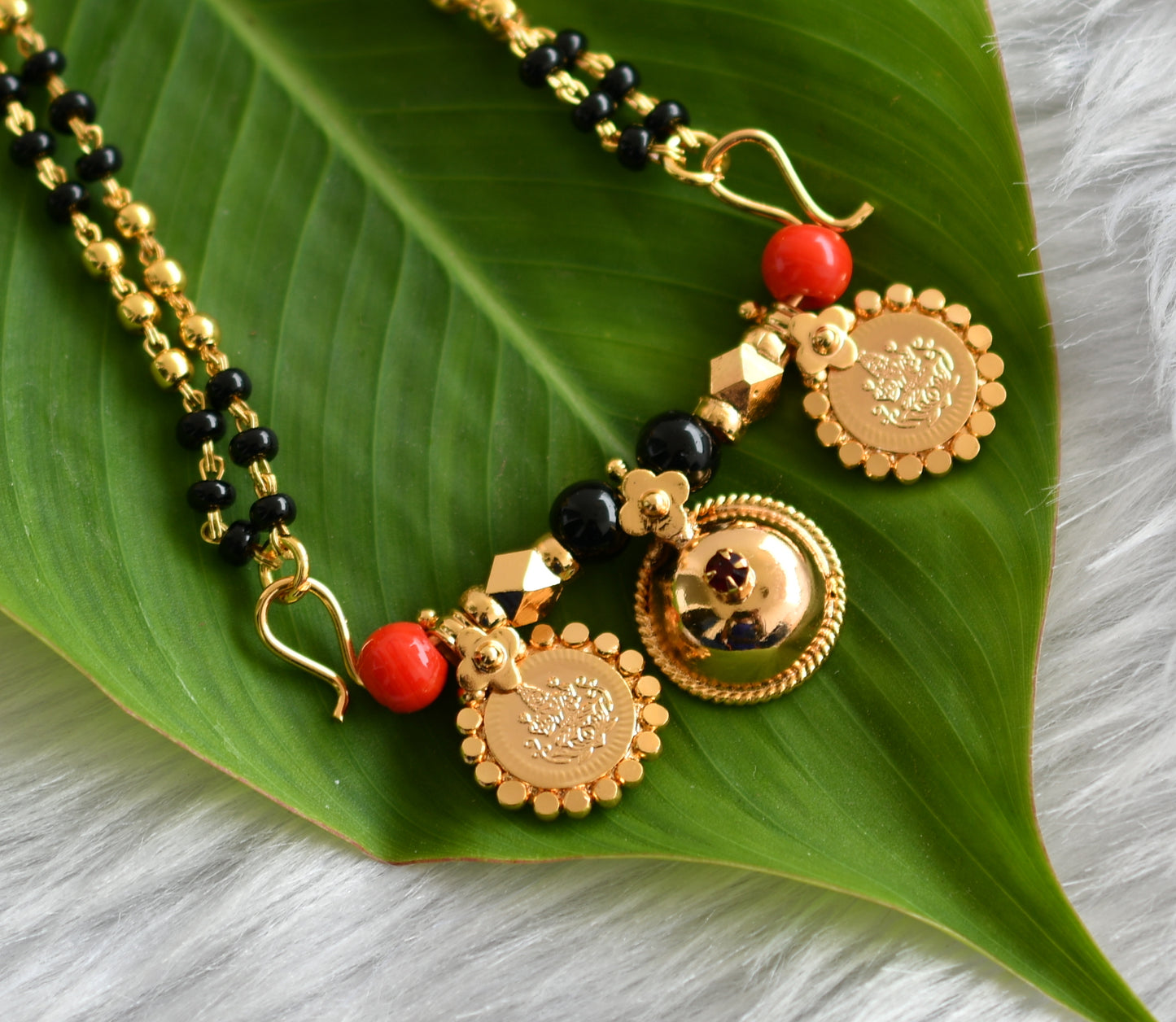 Gold tone Lakshmi coin coral- black karimani mangalyam dj-38769