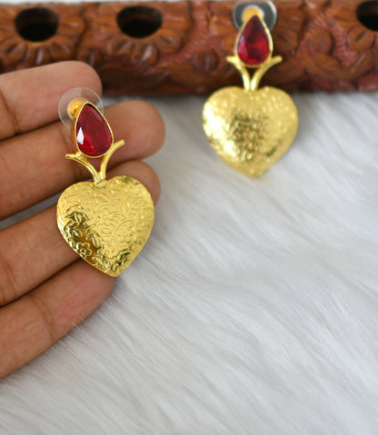 Gold tone red stone heart earrings dj-38809
