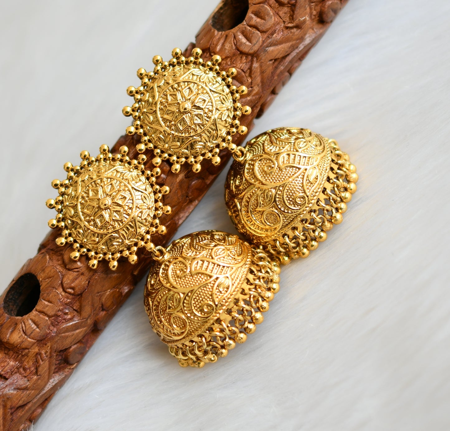 Antique gold tone floral heavy round jhumkka dj-03087