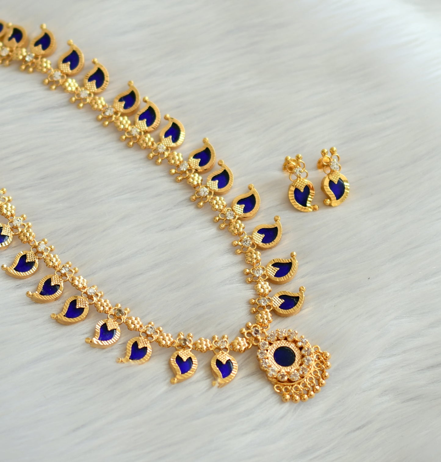 Gold tone blue mango kerala style haar set dj-22218