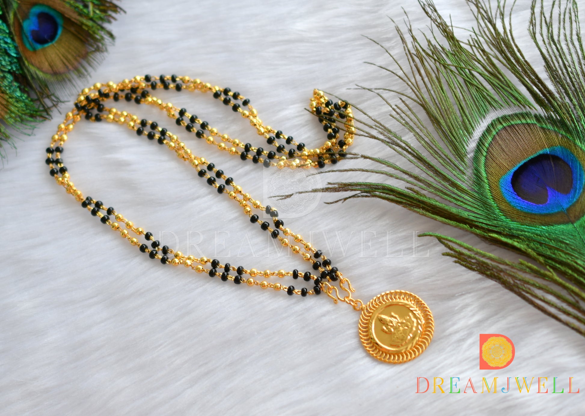 Gold tone Lakshmi pendant karimani mala/chain dj-38032 – dreamjwell