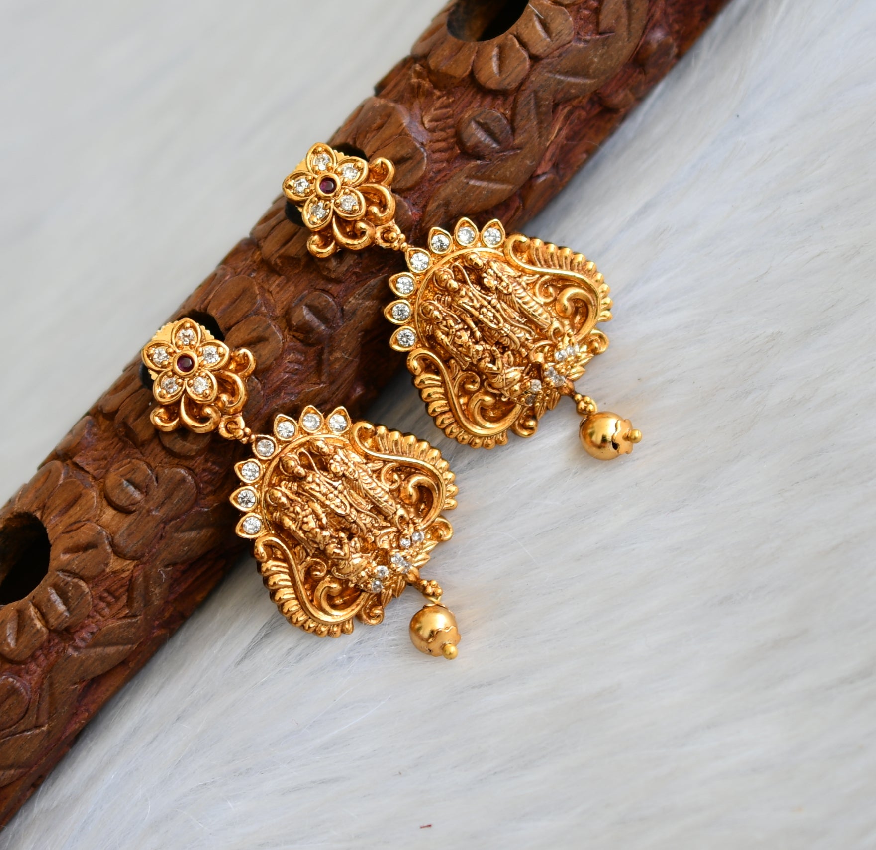 Beautiful Ram Parivar Matte Finish Necklace - South India Jewels
