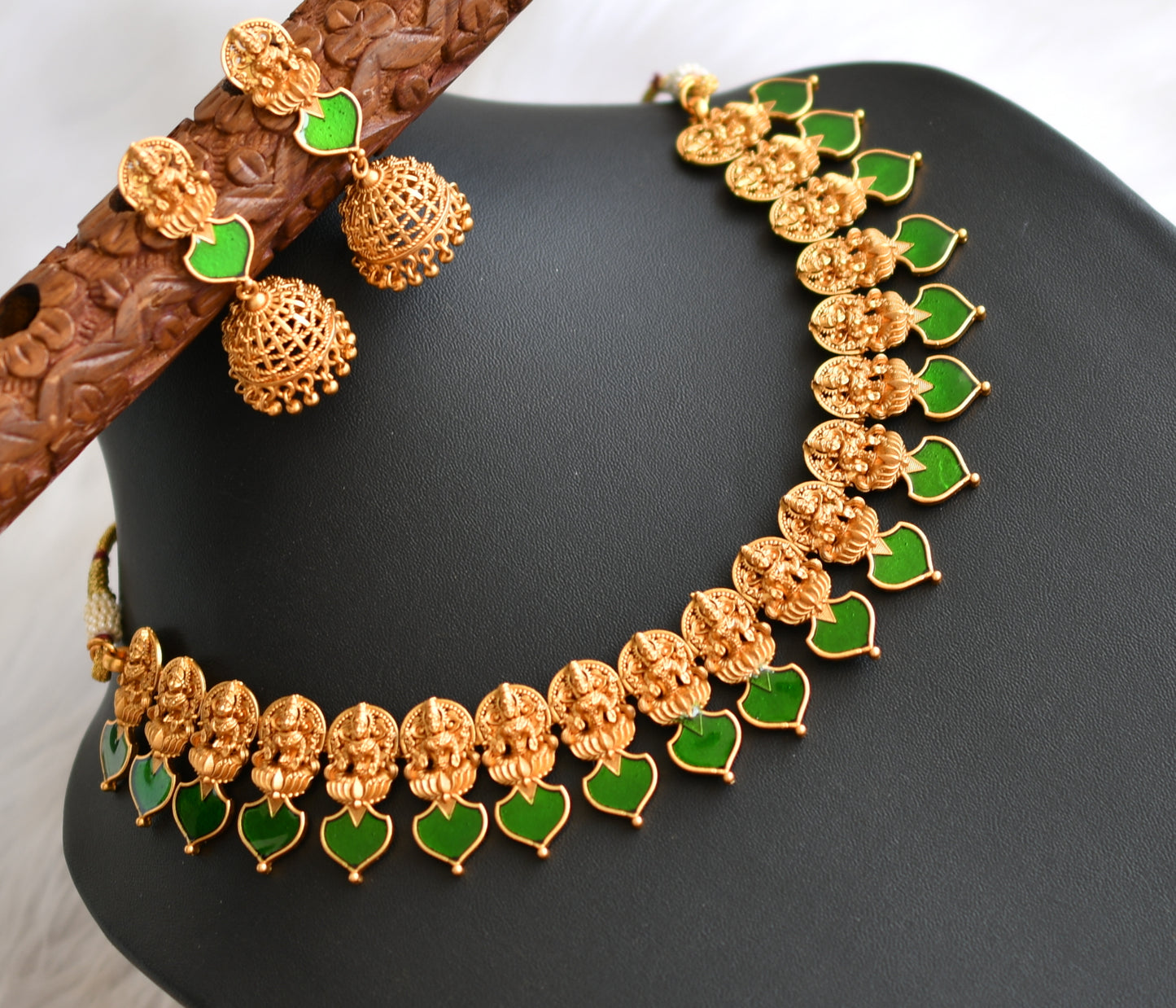 Matte finish Lakshmi palakka green Kerala style necklace set dj-41573