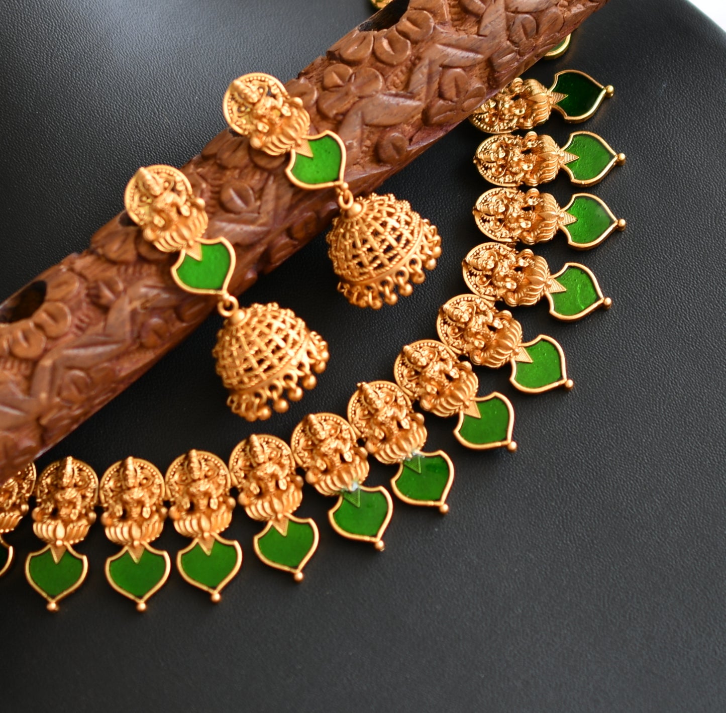 Matte finish Lakshmi palakka green Kerala style necklace set dj-41573