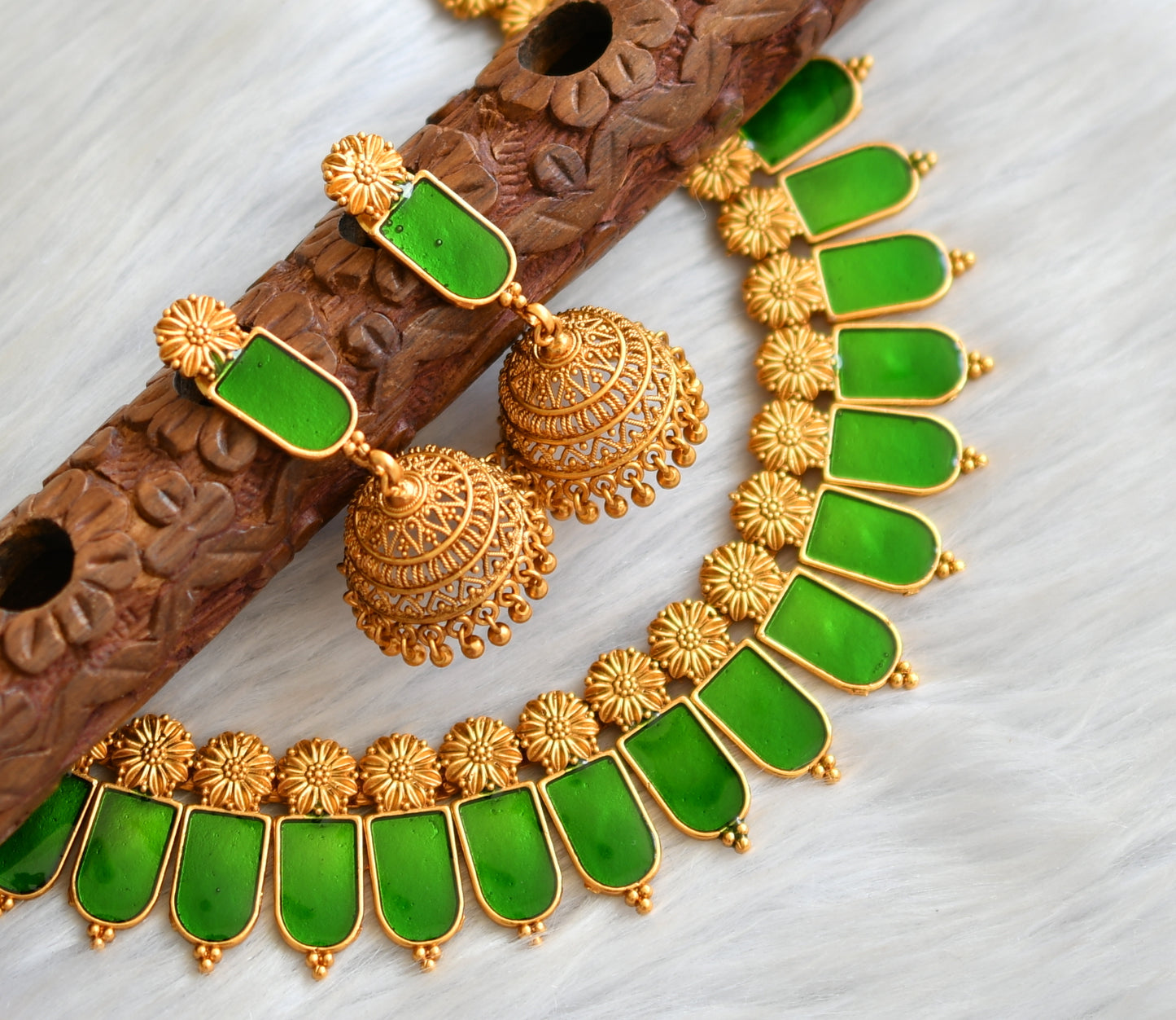 Matte finish flower green nagapadam Kerala style necklace set dj-41578