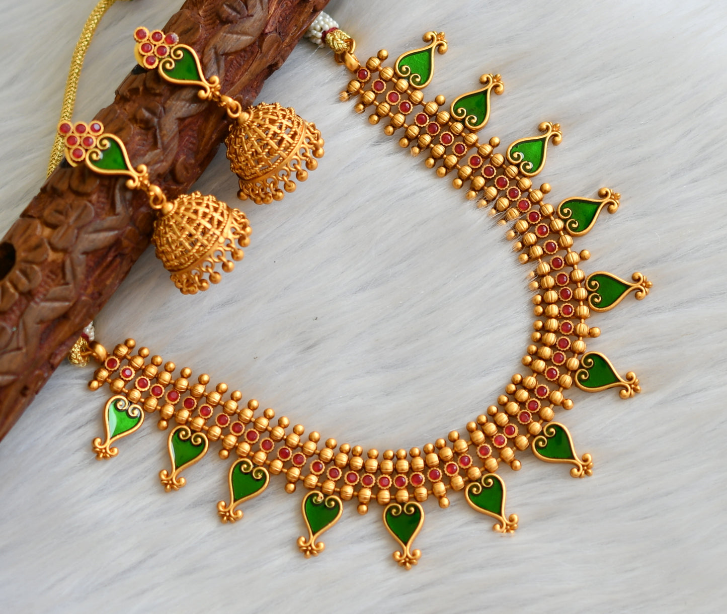 Matte finish red-green palakka Kerala style necklace set dj-41602