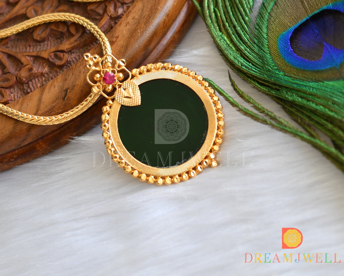 Gold tone pink-green round Kerala style pendant with chain dj-38059