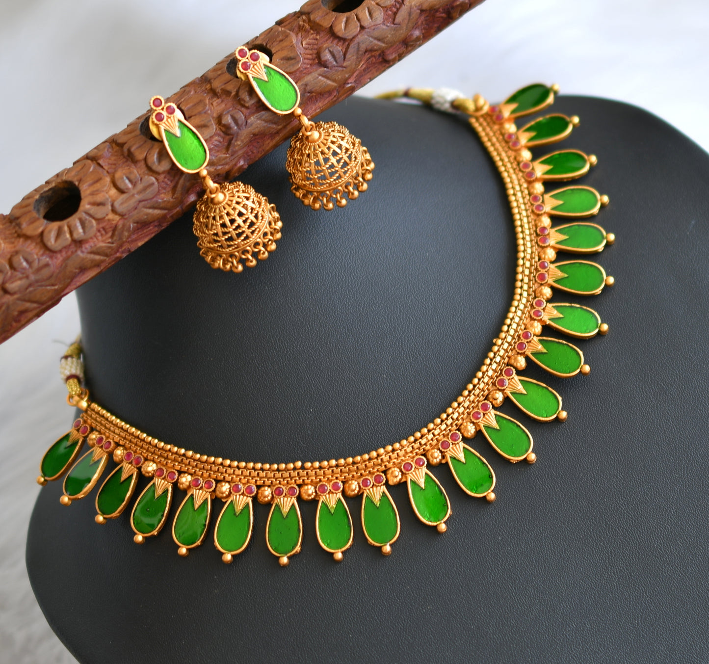 Matte finish red stone green nagapadam Kerala style necklace set dj-41580