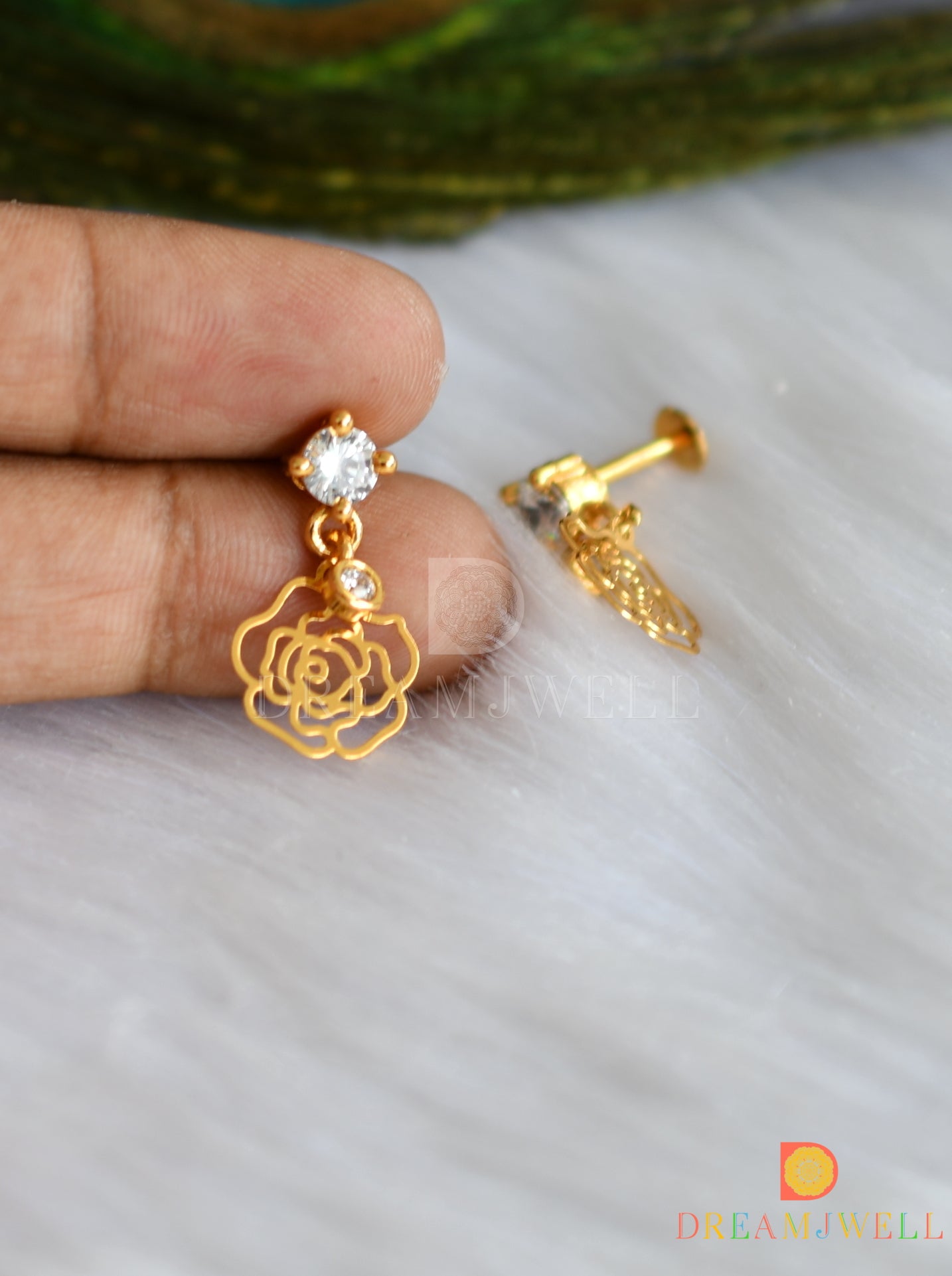Gold tone white rose earrings dj-38082