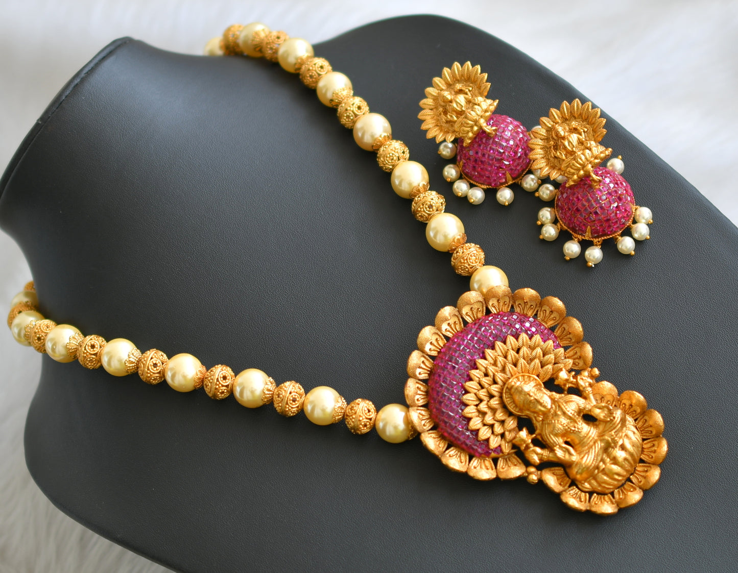 Matte finish ruby pearl beaded Lakshmi necklace set dj-03241