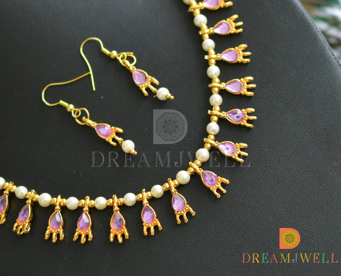 Gold tone pearl-baby pink stone hand made necklace set dj-37341