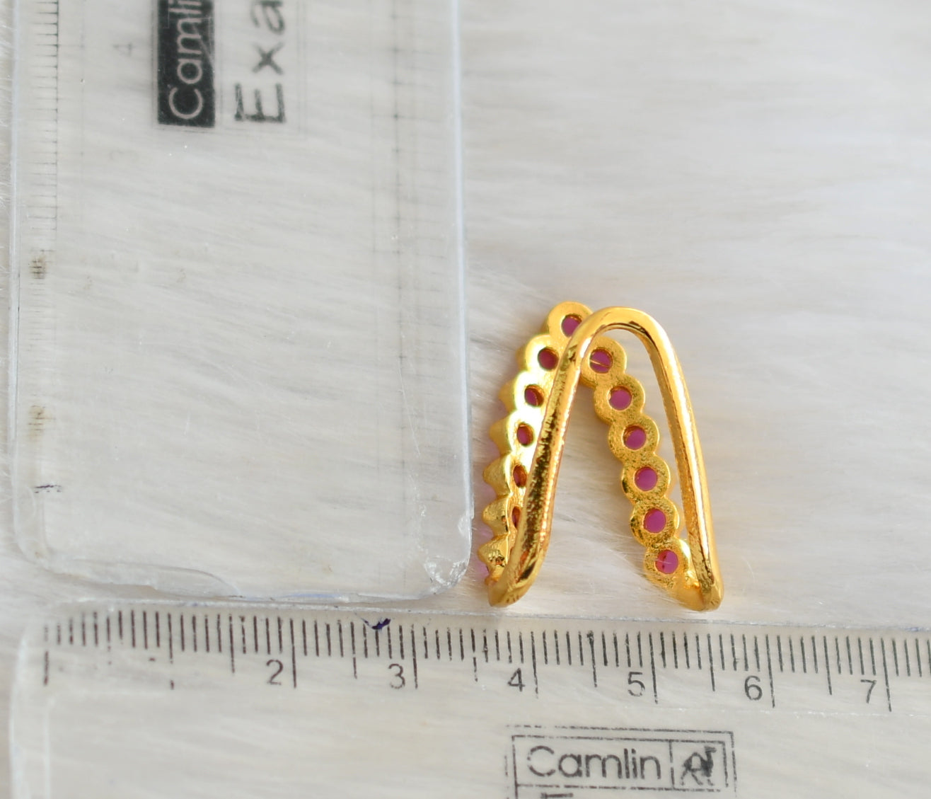 Gold tone ruby stone vanki finger ring dj-41634