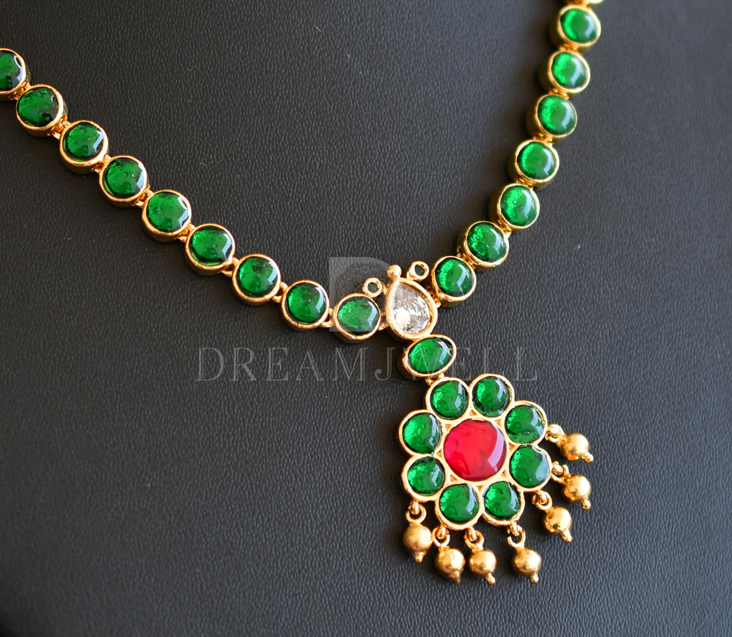 Gold tone Semi precious kemp-green temple necklace dj-14971