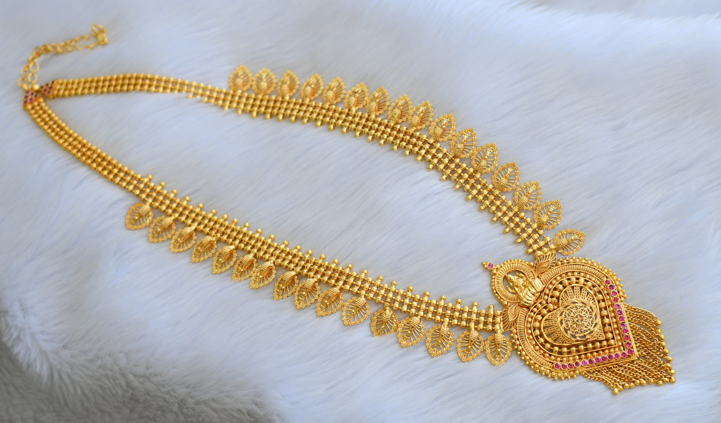 Gold tone pink stone Lakshmi Kerala style haar dj-40294