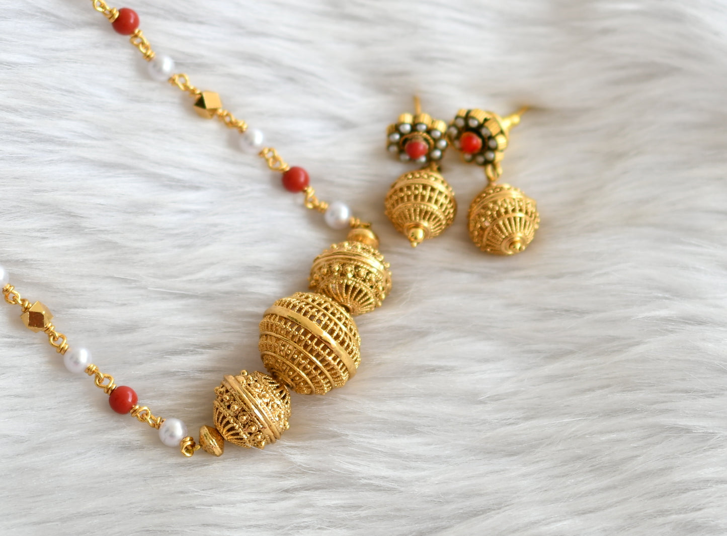 Antique gold tone pearl-coral beads chain haar set dj-39623