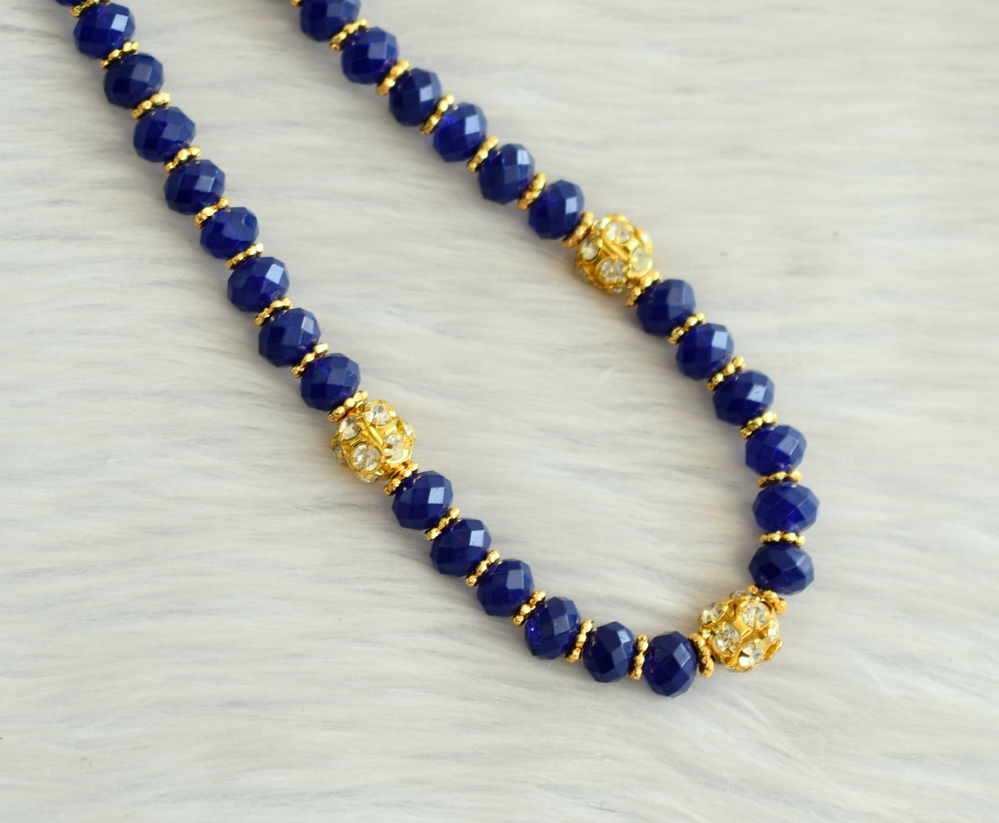 Gold tone blue beaded necklace dj-18987