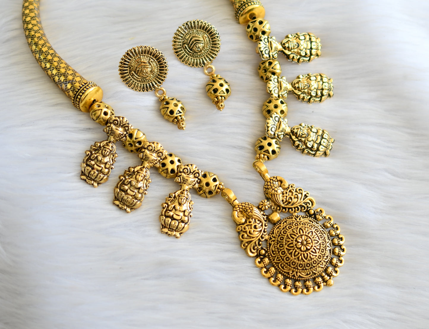 Antique gold tone lakshmi necklace set dj-26421