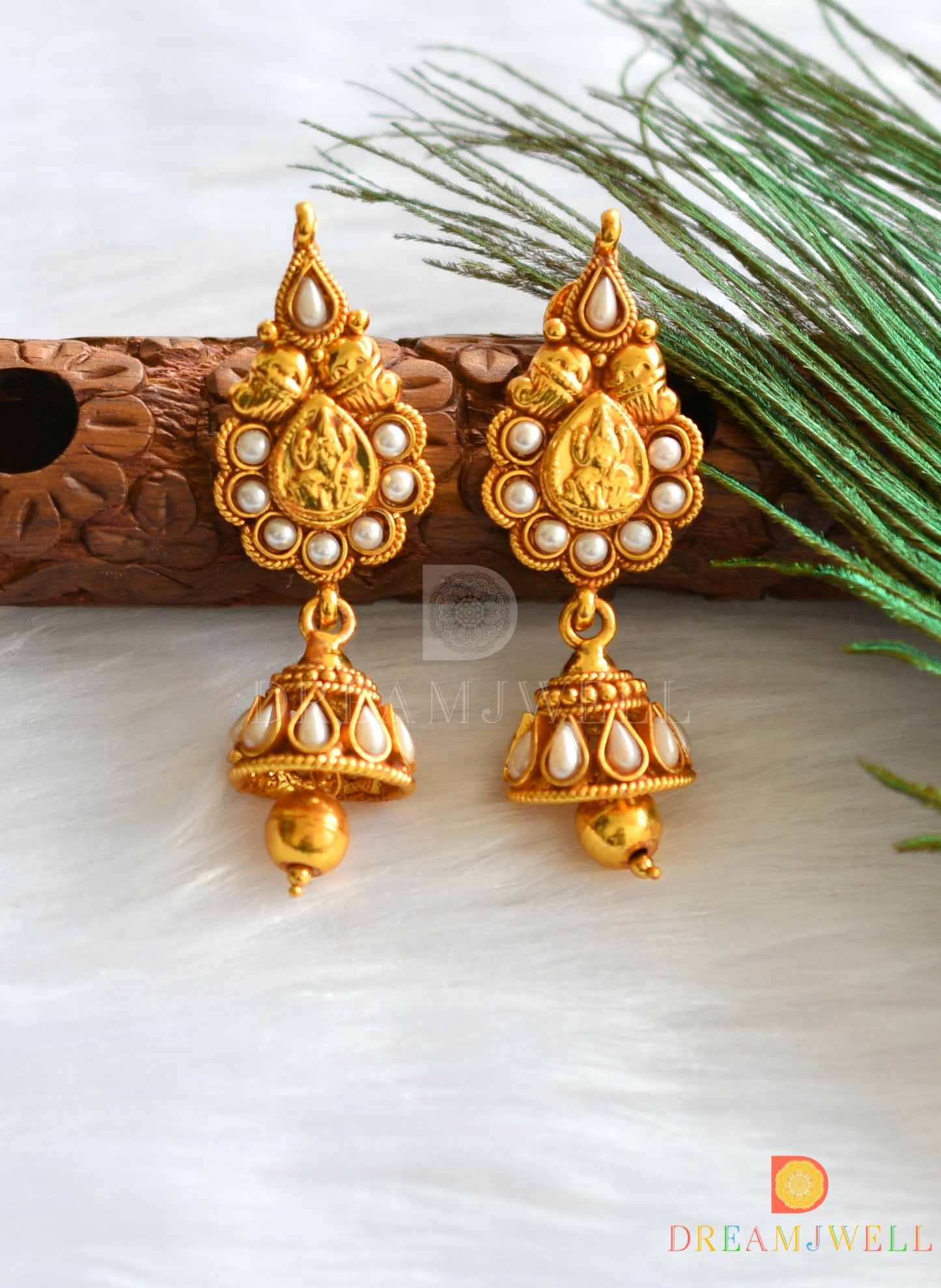 Antique gold tone pearl Lakshmi short haar set dj-19209