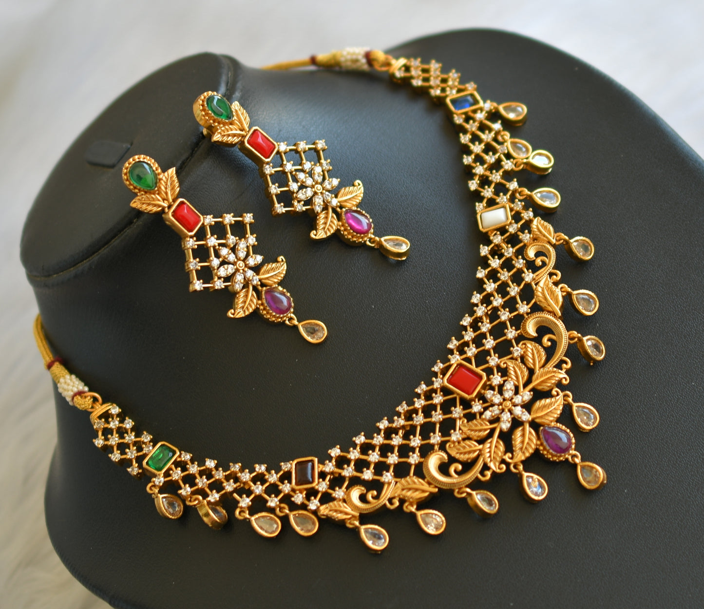 Matte finish navarathna stone necklace set dj-40350