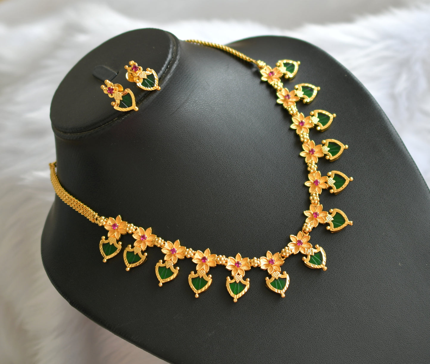 Gold tone Palakka green-pink flower Kerala style necklace set dj-38988