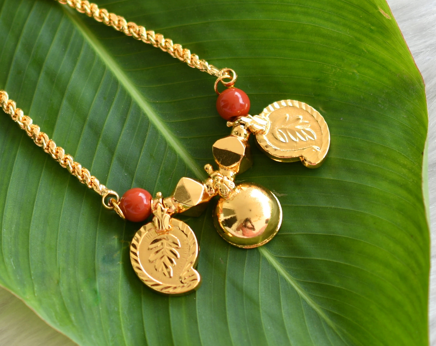 Gold tone coral beads bottu mango mangalyam dj-38974