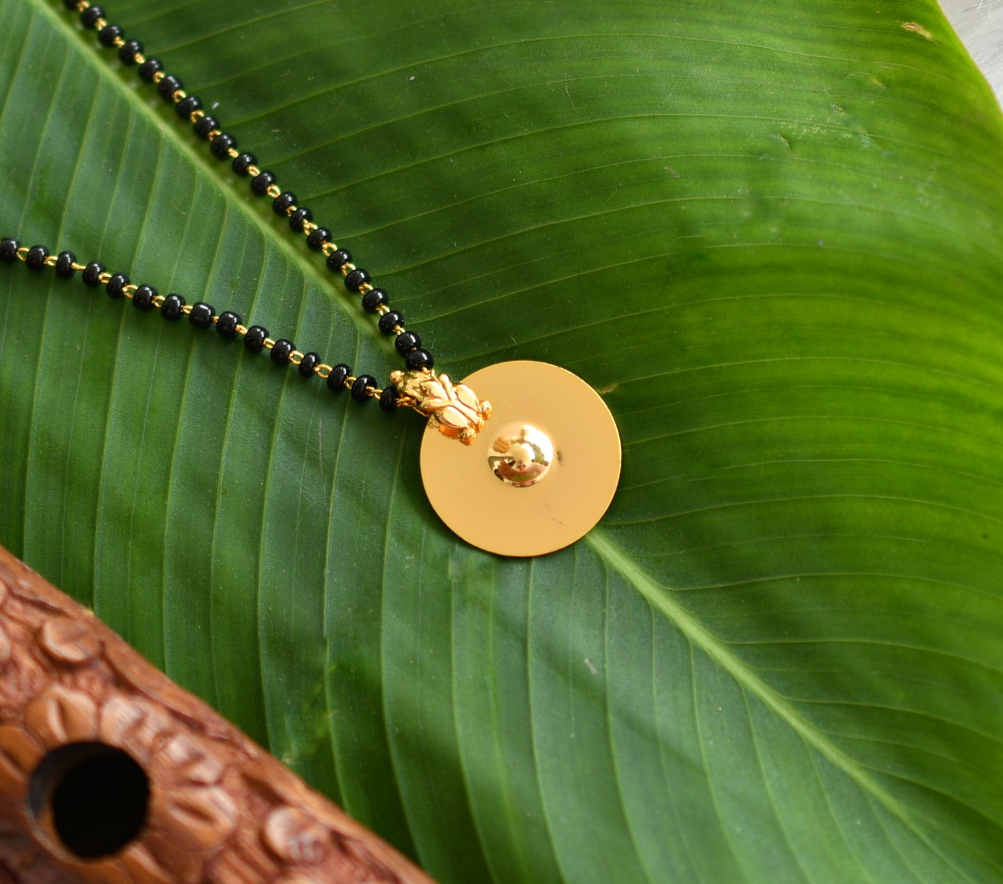 Gold tone Karimani Ginni bottu mangalyam dj-38976