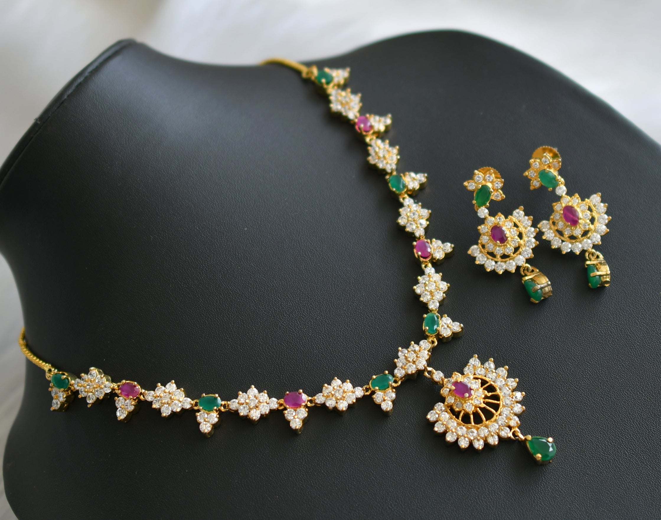 Ruby emerald necklace deals gold