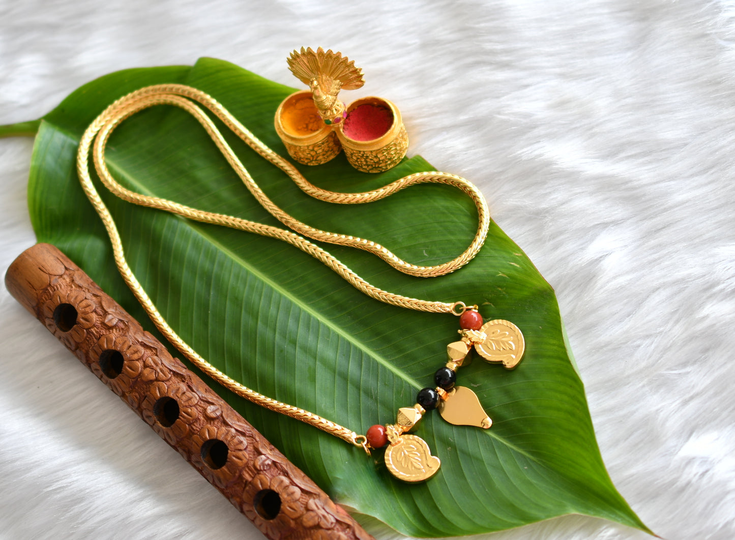 Gold tone mango-Elakka thali Mangalyam dj-38941