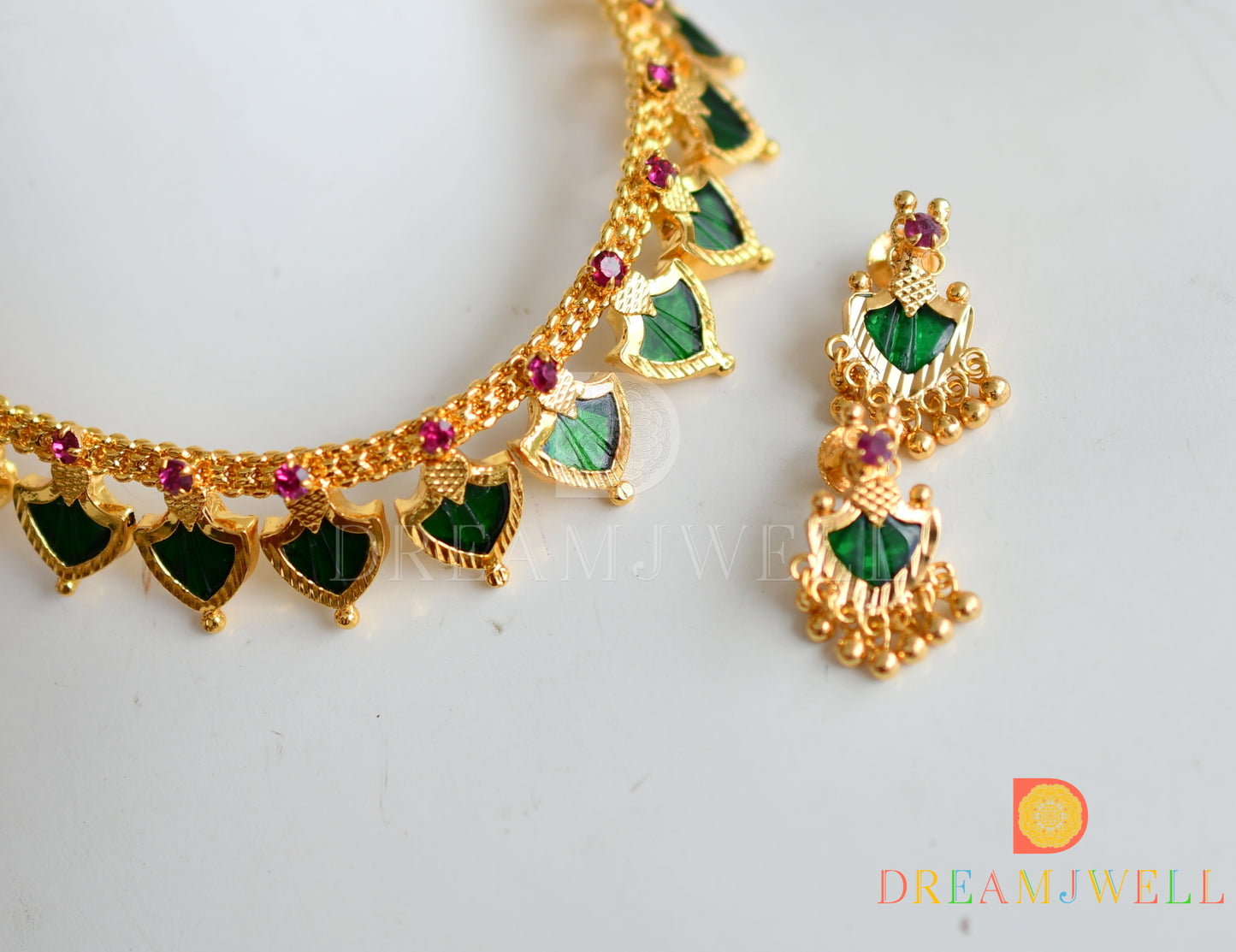 Gold tone pink-green Palakka Kerala style necklace set dj-38100